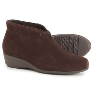 Aerosoles NWOT Allowance Suede Front Zip Wedge Almond Toe Ankle Booties Boot 6.5